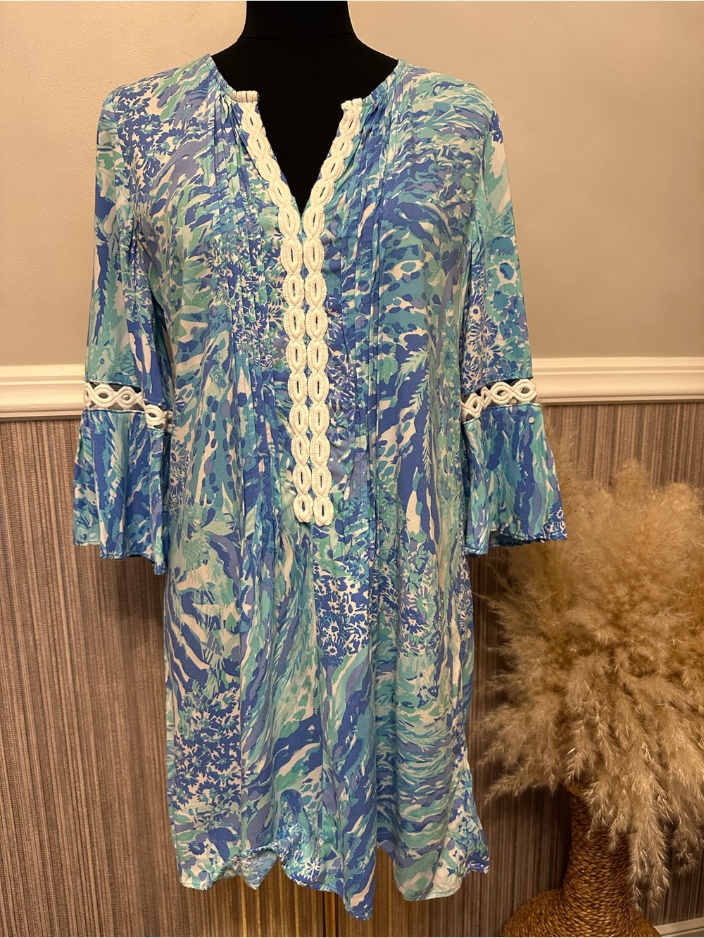 Lilly Pulitzer Blue Aqua Print Bell Sleeve Shift Dress Size Small